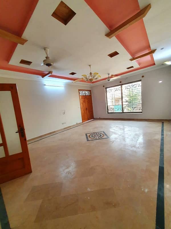 10 Marla Ground Portion for rent in G-13 5