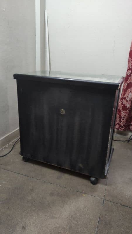 Selling Tv trolley and Kitchen wall cabinet 1