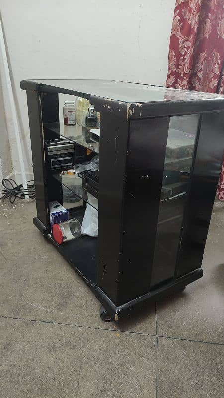 Selling Tv trolley and Kitchen wall cabinet 3