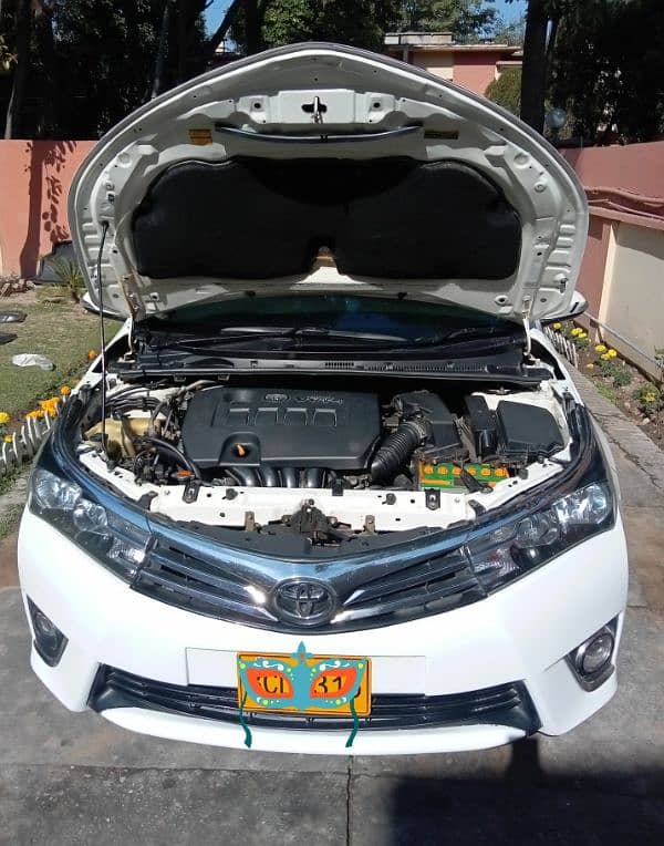 Toyota Altis Grande 2014 4