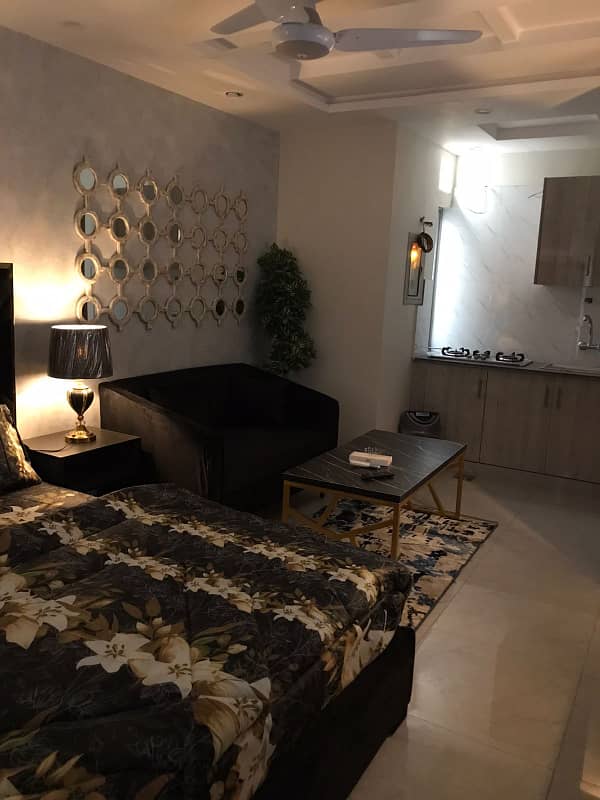 Luxury studio -Bedroom Apartment for Daily Rent Bahria Town Lahore 3