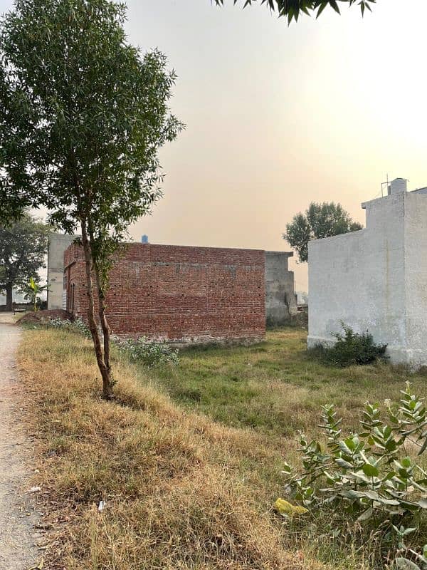 Plot for sale in Sheikhupura 5/7.5/10/15 marla 3