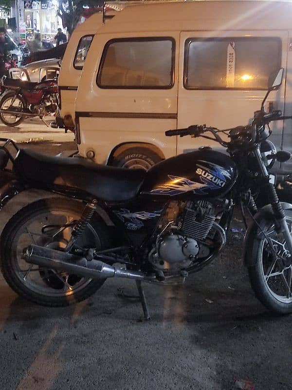 Suzuki GS 150 SE 0