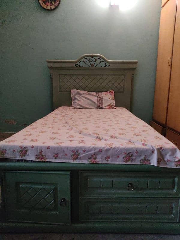 Single Bed  Sea green 0