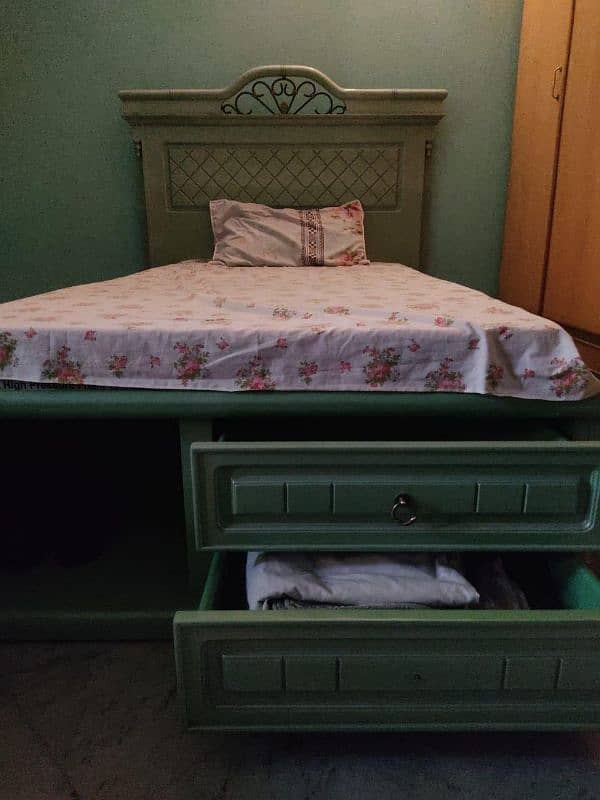 Single Bed  Sea green 2