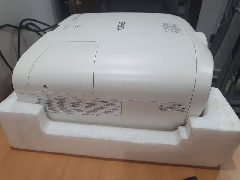 brand new epson 5040u 4k projector original home cinema 2500 dollar ka 5