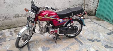 Honda CD 70 for sale contact my WhatsApp 03*25*99*30*677