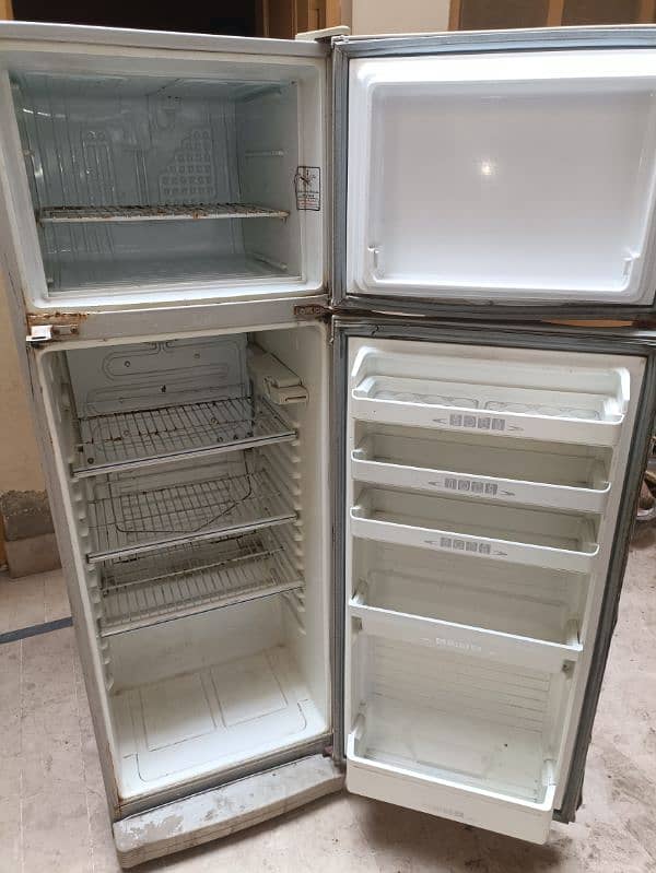 Dawlance Fridge for sell 1