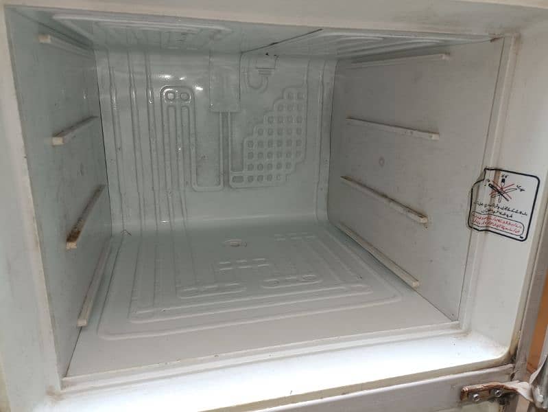 Dawlance Fridge for sell 4