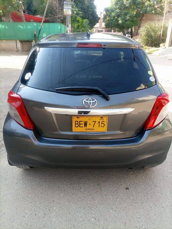 Toyota Vitz 2012 5