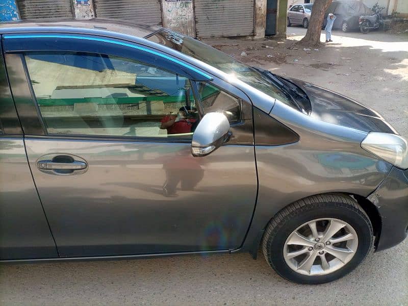 Toyota Vitz 2012 9