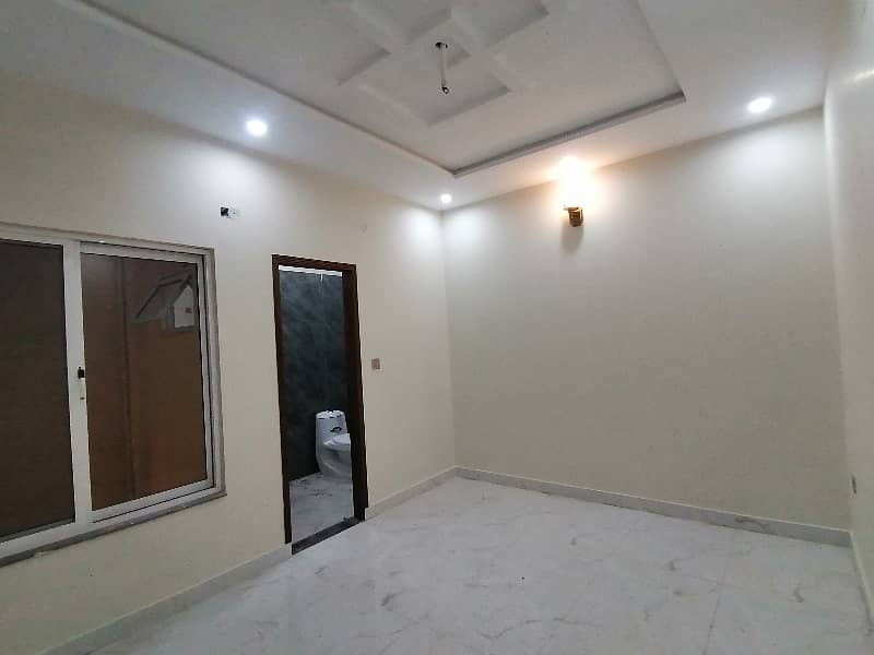 Prime Location 6 Marla House In Central Lahore Medical Housing Society For sale 3