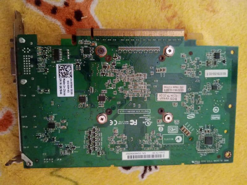 nvidea Quadro fx 580 512Mb 128 bit ddr 3 2