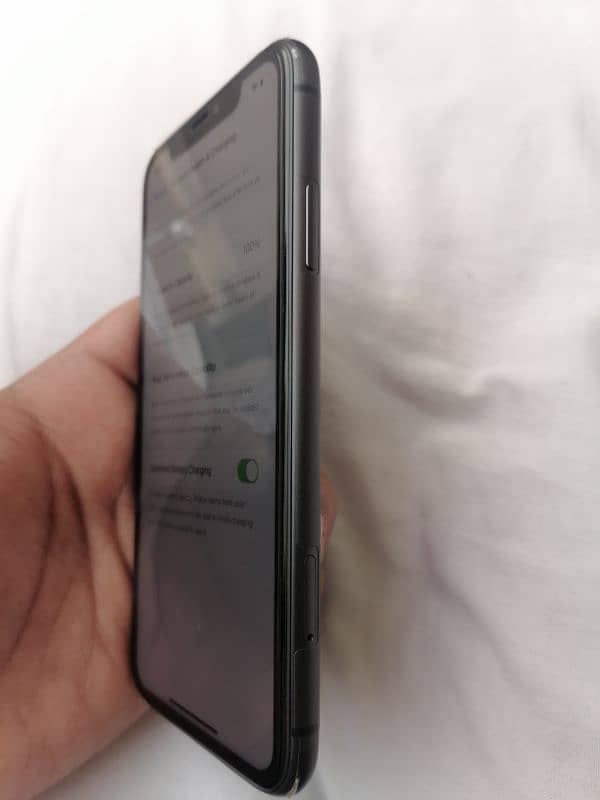 Iphone 11 Non PTA 64GB 5