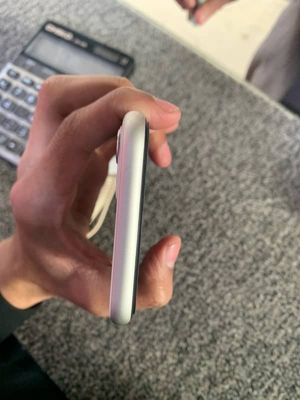 iphone 11 pta 4