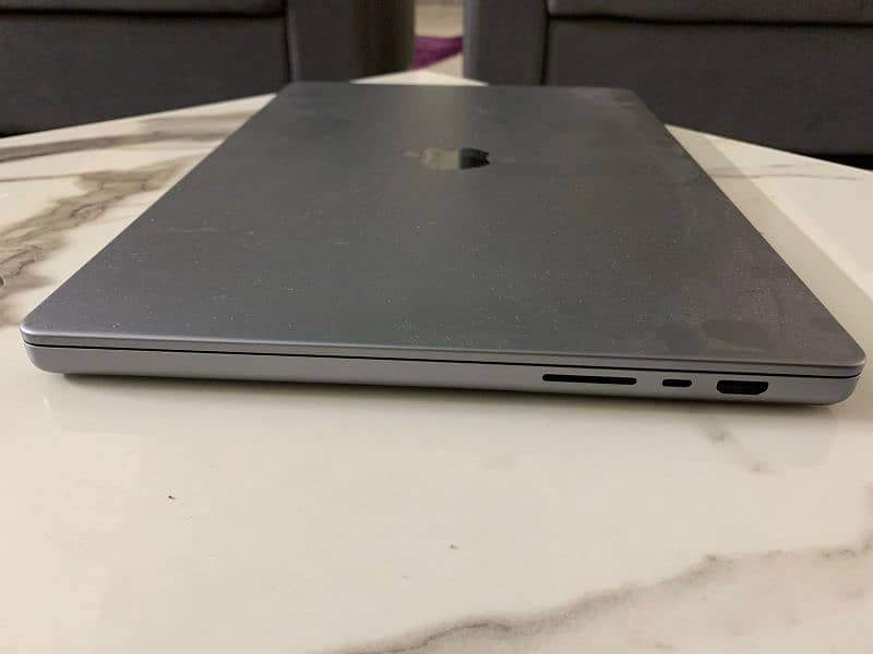 MacBook Pro 16" M1 Pro 16GB 512GB Space Gray 3