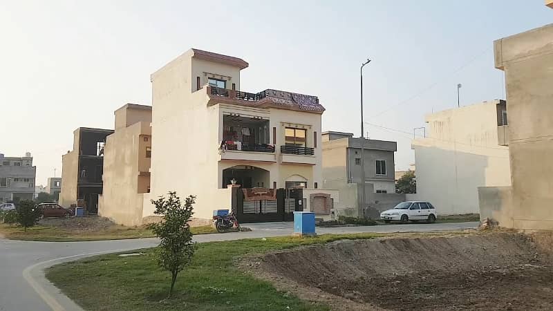 5 Marla Overseas Block Park View City Lahore - Discount Price - Best Investment 1