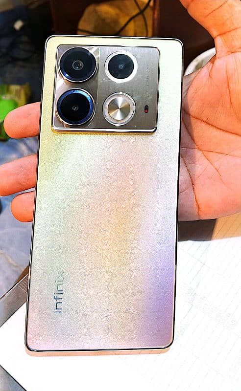 Infinix note 40 7