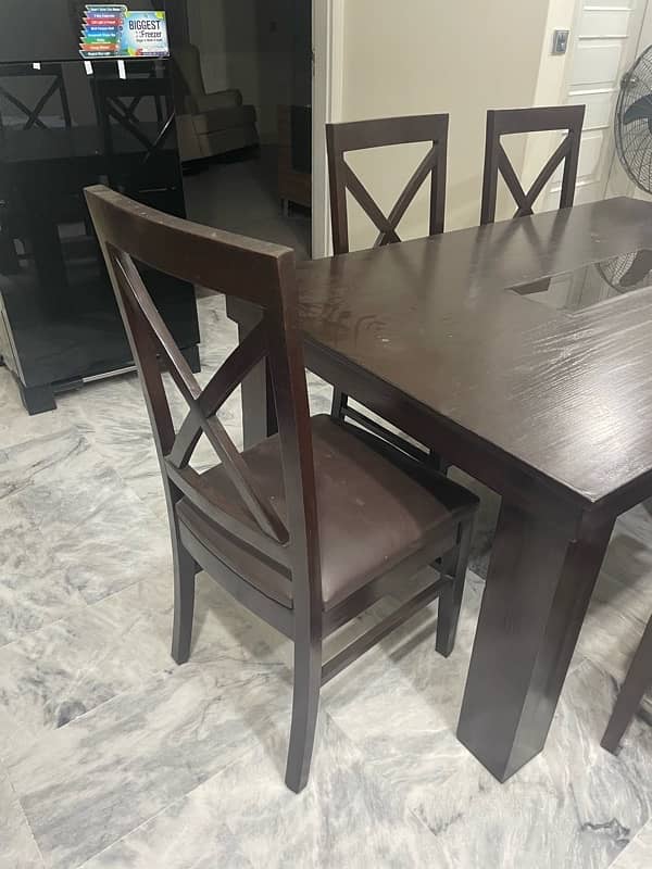 wooden dining table 0