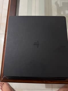 Playstation 4 slim