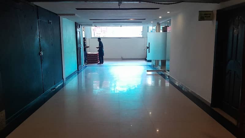 Life Changer Gulbarg 7 Kanal Renat 17500000 Commercial Rental Building For Sale 5