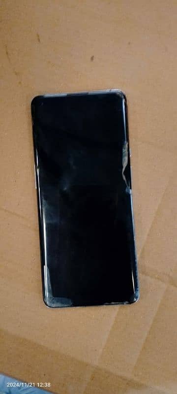 OnePlus 9 Pro 5G - Excellent Condition. 1