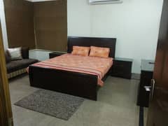 10 Marla 2nd Floor Fully Furnished Room Available For Boys