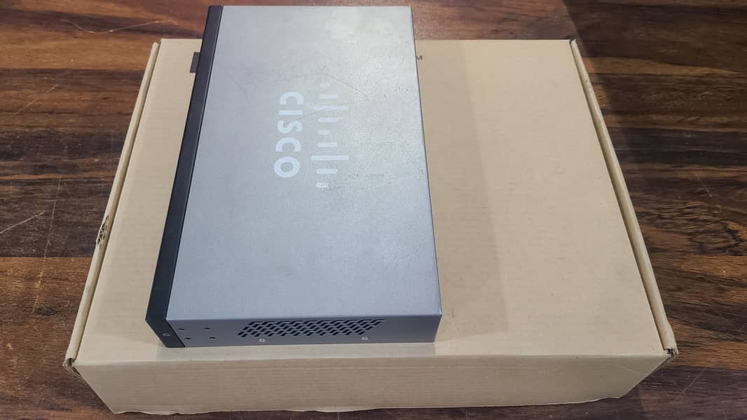 Cisco SG300-10SFP 10-Port Gigabit Managed Switch Branded Use(With Box) 11