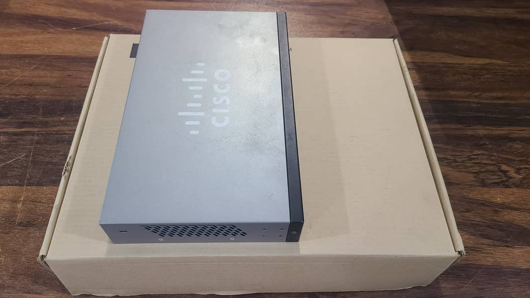 Cisco SG300-10SFP 10-Port Gigabit Managed Switch Branded Use(With Box) 13