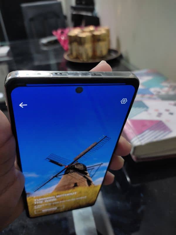 Tecno camon 30  8 months warranty 7