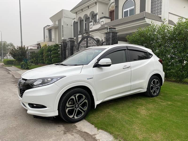 Honda Vezel 2016 1