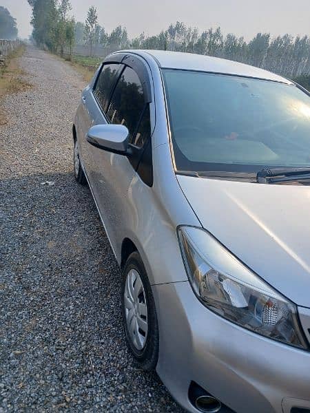 Toyota Vitz 2013 1