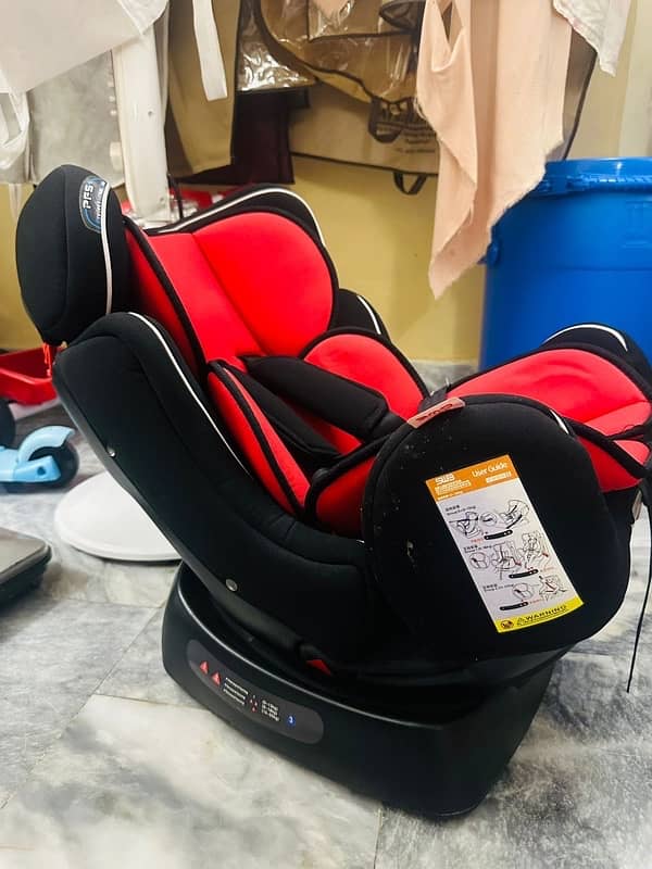 Baby car seat just like new 1