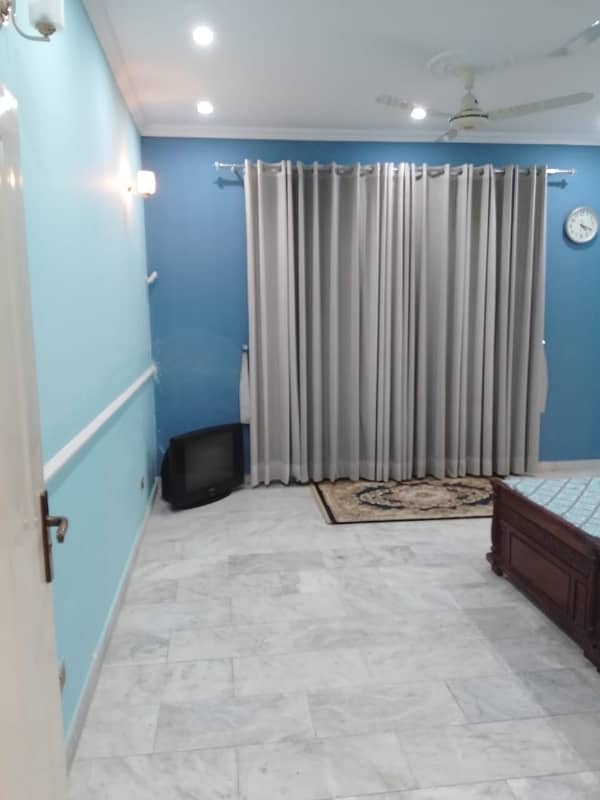 Luxurious fully Furnished 1 kanal lower portion is available for rent 12