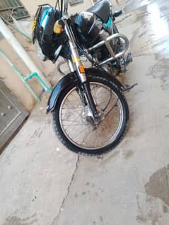 CD DREAM BIKE FOR URGENT SALE . Contact Number 03131730994