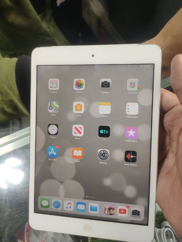 I pad mini 2 apple 64gb factory unlocked 3