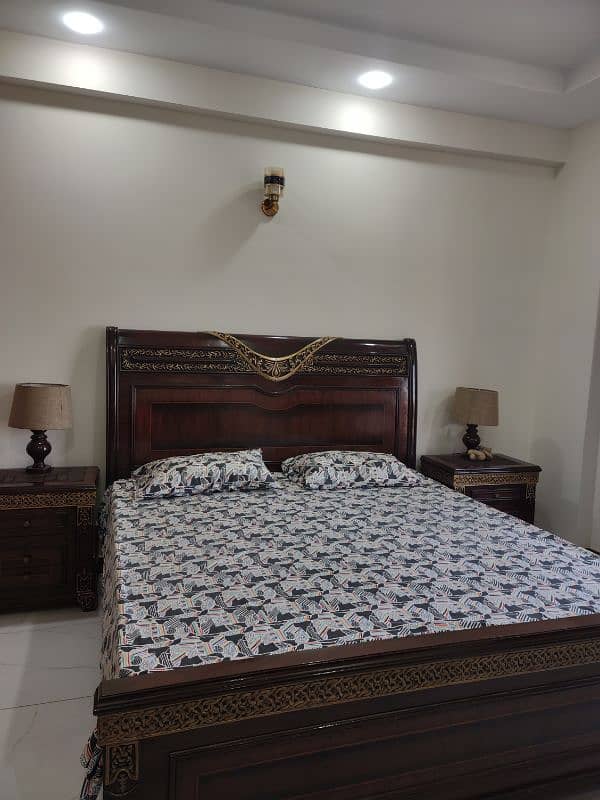 Wooden bed set 5