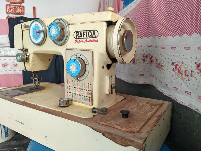 Rafiqa Embroidery Machine 1