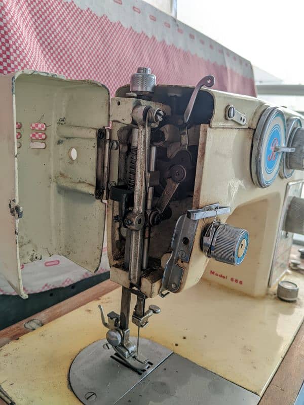 Rafiqa Embroidery Machine 2