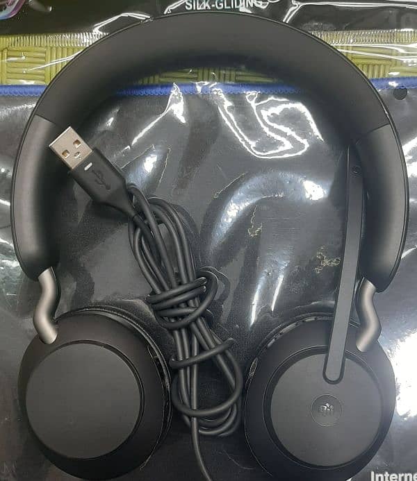 JABRA EVOLVE 2.40 WIRE HEADPHONE 1