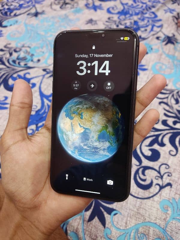 iphone 11 scratchless 2