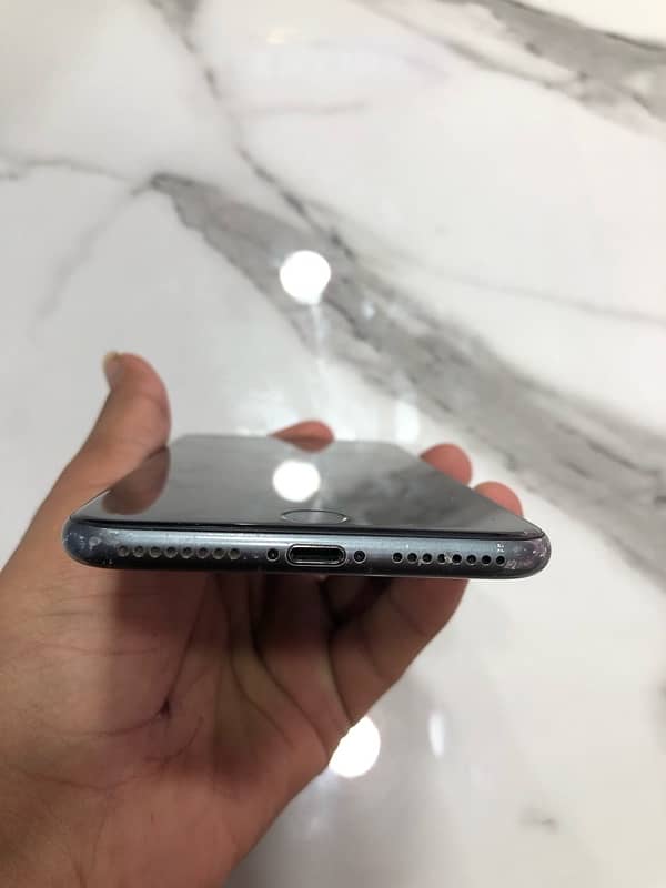 IPHONE 8 PLUS 64Gb PTA APPROVED 4