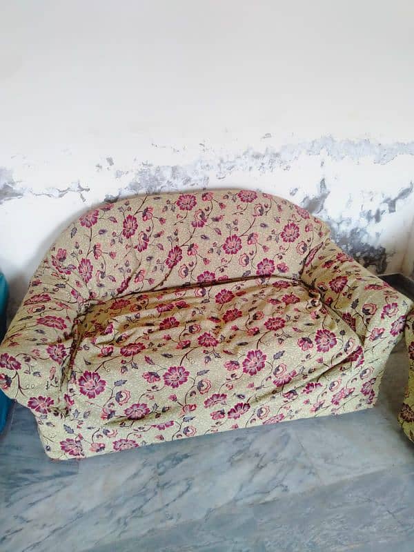 2 sofa set sale no any damage 4