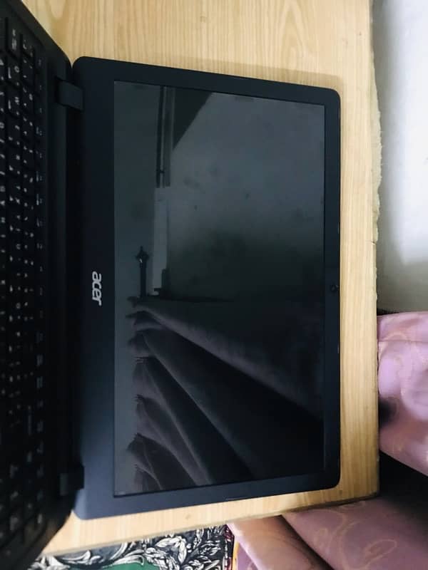 acer laptop cor i5 7th generation just like new 1