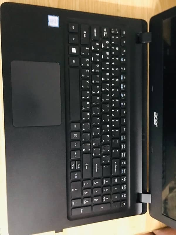 acer laptop cor i5 7th generation just like new 4