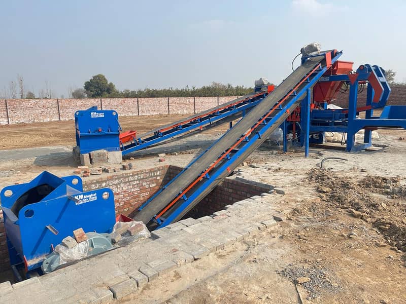 Affordable Concrete Block Making Machines for Small Businesses 9