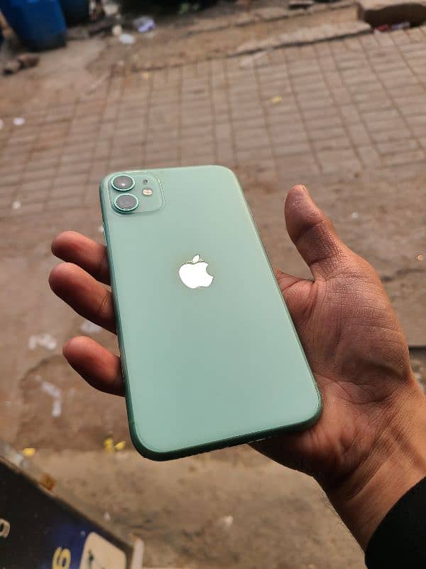 Apple Iphone 11 water pack non pta 0