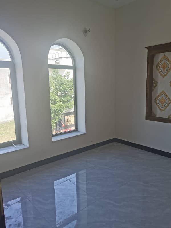 Brand New Luxurious House Available For Sale At Decent Amount . Faisal Town Phase 1 ,One Of The Most Important Location Of The Islamabad / Demond 3.10 Crore 2