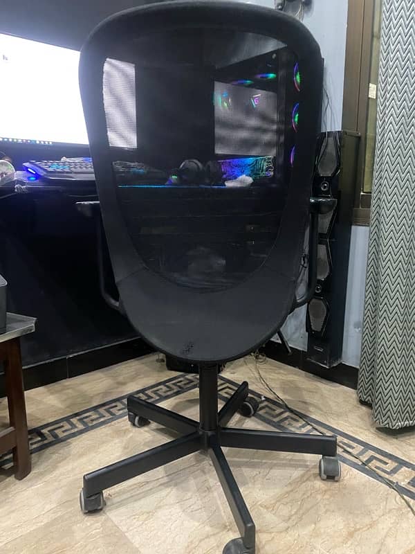 Office chair Like New condition 1