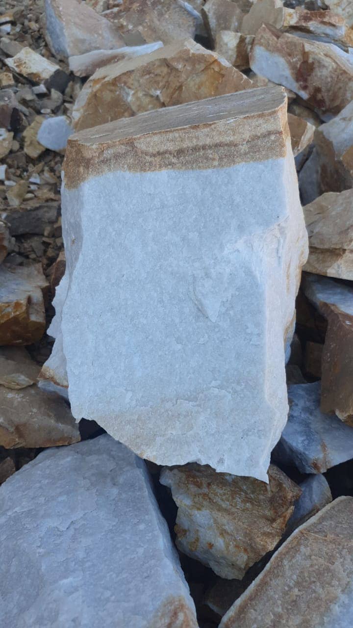 Silica Quartz, Silica Sand and Dolomite lumps 2